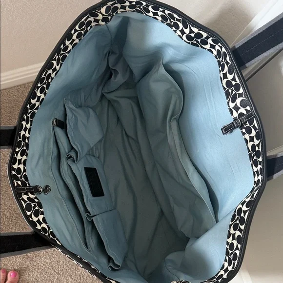 Coach Black & White Signature Canvas Tote with Straps (X-Large 20 x 12 x 6) - Picture 4 of 5